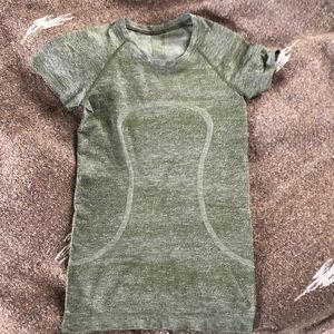 Lululemon Shiftly Tech Short Sleeve